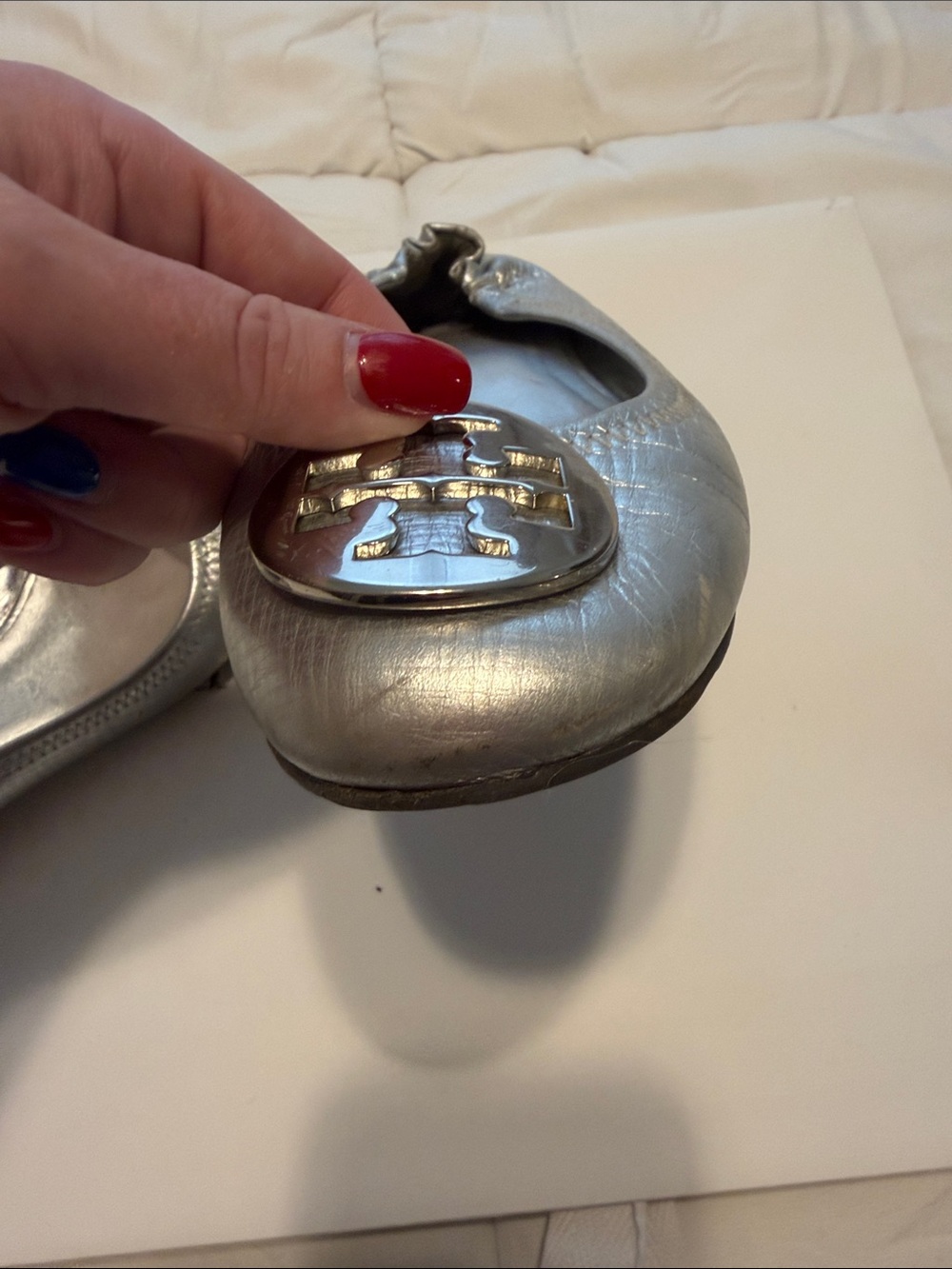 Tory Burch Reva Silver Women's Ballet Flats with Logo Medallion - Picture 4 of 4